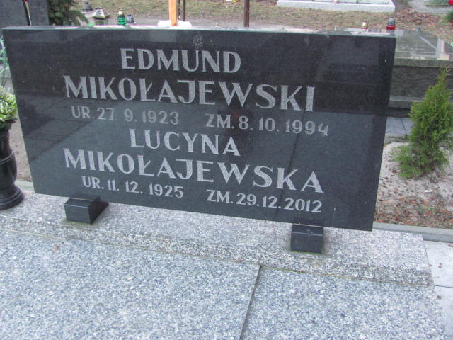 Grób Edmund Mikołajewski